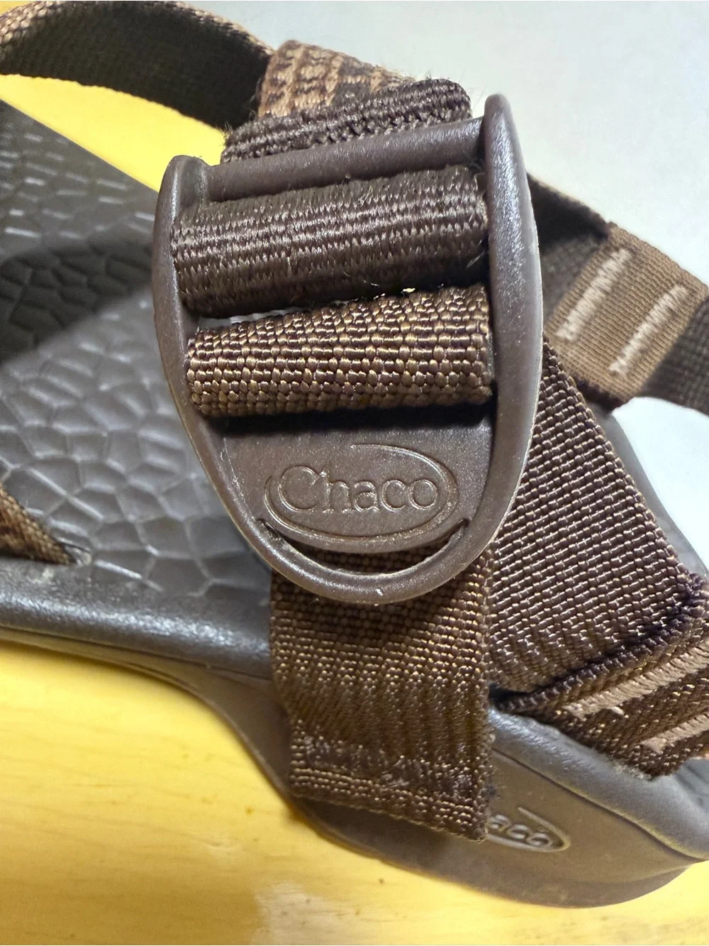 Chaco Z1 Classic Mens Hiking Sandals Size 10 Flint Gray Brown Strappy Water Shoe